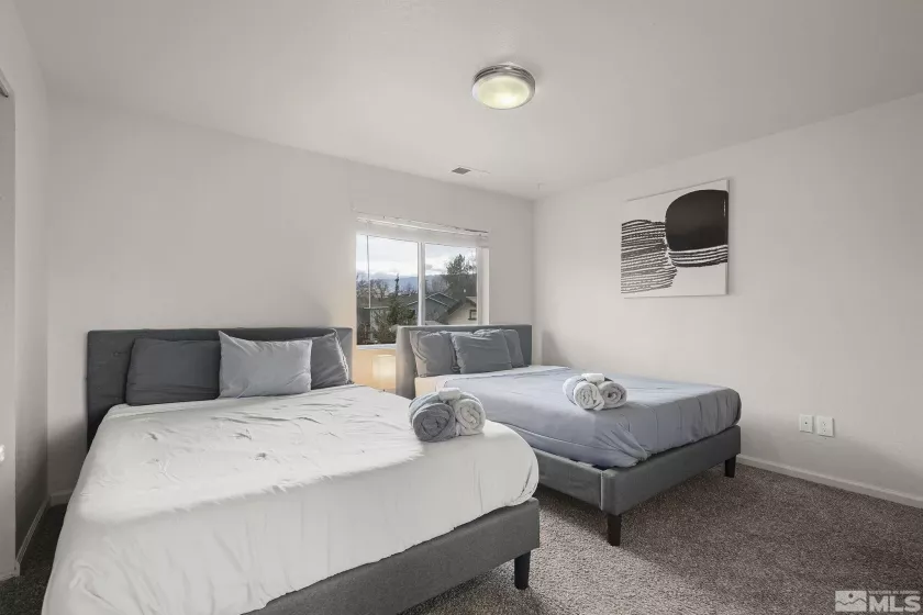 125 Caliente, Reno, Nevada 89509, ,Residential Income,Residential,Caliente,250001658