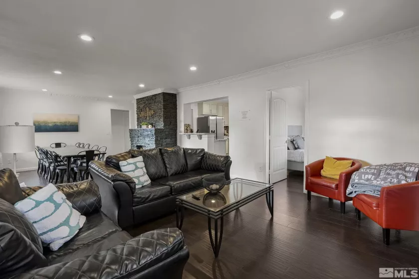 125 Caliente, Reno, Nevada 89509, ,Residential Income,Residential,Caliente,250001658