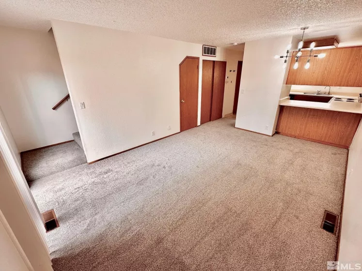 4985 7Th, Reno, Nevada 89503, 2 Bedrooms Bedrooms, ,2 BathroomsBathrooms,Residential,Residential,7Th,250004959