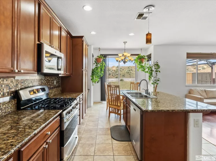 7730 Opal, Reno, Nevada 89506, 3 Bedrooms Bedrooms, ,2 BathroomsBathrooms,Residential,Residential,Opal,250005018