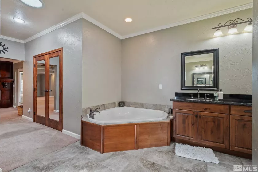 951 Riverview, Gardnerville, Nevada 89460, 5 Bedrooms Bedrooms, ,5 BathroomsBathrooms,Residential,Residential,Riverview,250004936