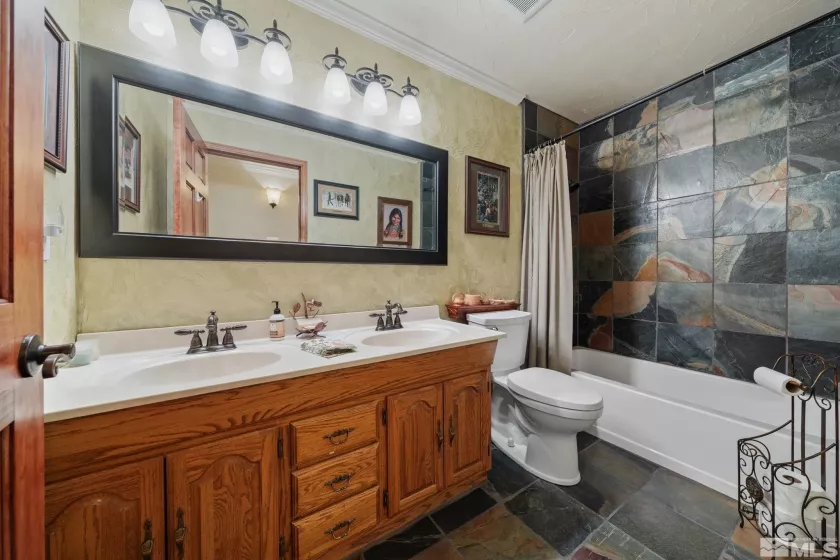 951 Riverview, Gardnerville, Nevada 89460, 5 Bedrooms Bedrooms, ,5 BathroomsBathrooms,Residential,Residential,Riverview,250004936