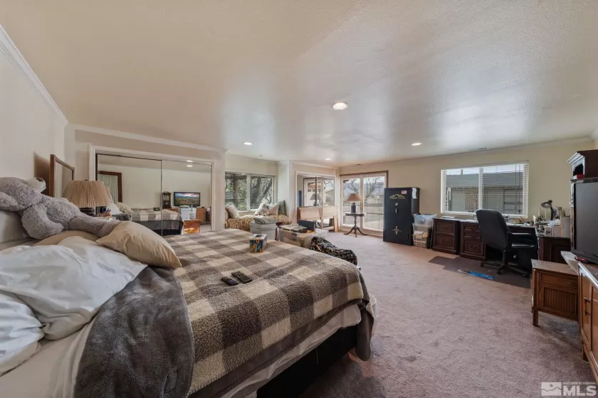 951 Riverview, Gardnerville, Nevada 89460, 5 Bedrooms Bedrooms, ,5 BathroomsBathrooms,Residential,Residential,Riverview,250004936