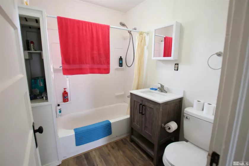 665 C, Hawthorne, Nevada 89415, 2 Bedrooms Bedrooms, ,1 BathroomBathrooms,Residential,Residential,C,250004932