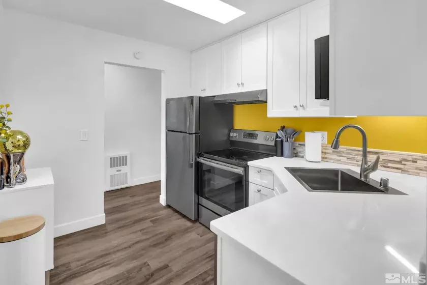 120 Thoma, Reno, Nevada 89501, ,Commercial Sale,Residential,Thoma,240002529