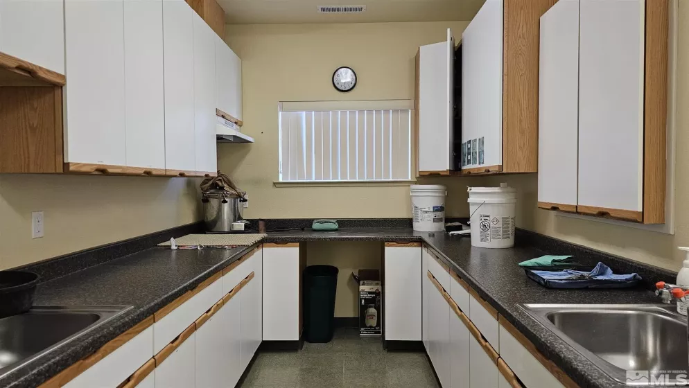 405 Main, Yerington, Nevada 89447, ,Commercial Sale,Residential,Main,230008494
