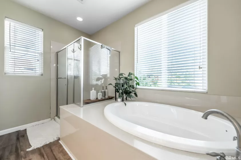 5441 Siltstone, Sparks, Nevada 89436, 3 Bedrooms Bedrooms, ,2 BathroomsBathrooms,Residential,Residential,Siltstone,250006216