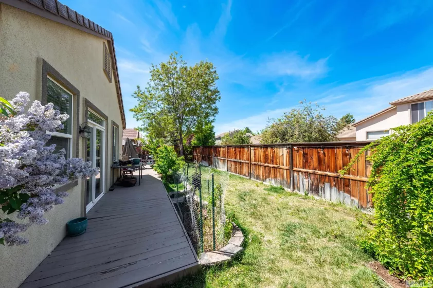 5441 Siltstone, Sparks, Nevada 89436, 3 Bedrooms Bedrooms, ,2 BathroomsBathrooms,Residential,Residential,Siltstone,250006216
