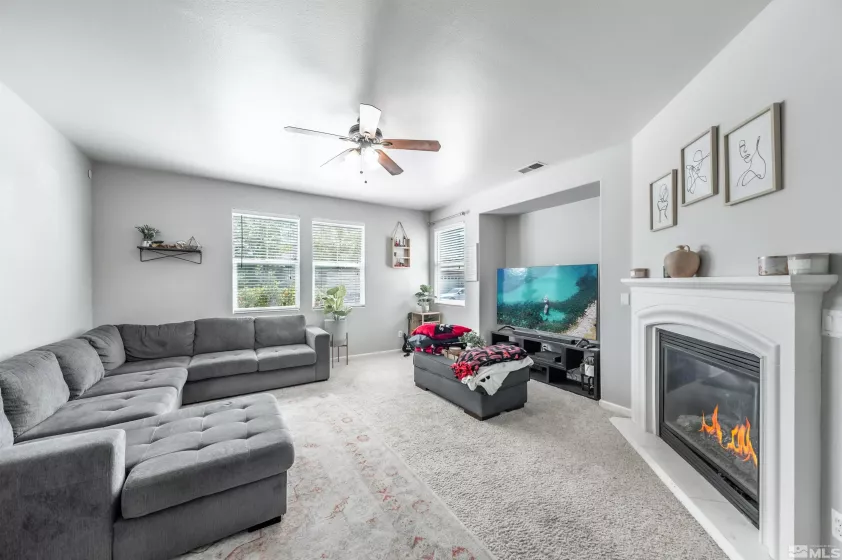 5441 Siltstone, Sparks, Nevada 89436, 3 Bedrooms Bedrooms, ,2 BathroomsBathrooms,Residential,Residential,Siltstone,250006216