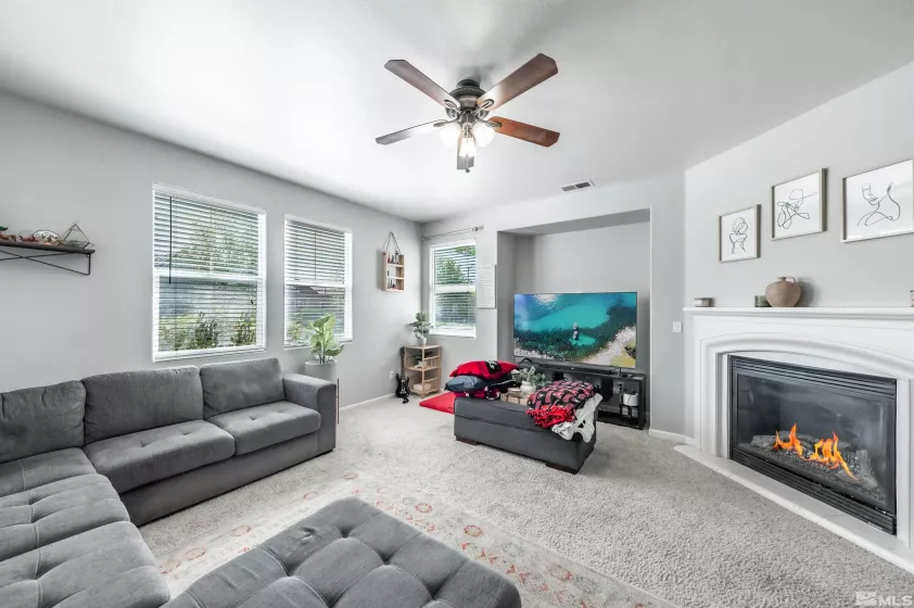 5441 Siltstone, Sparks, Nevada 89436, 3 Bedrooms Bedrooms, ,2 BathroomsBathrooms,Residential,Residential,Siltstone,250006216