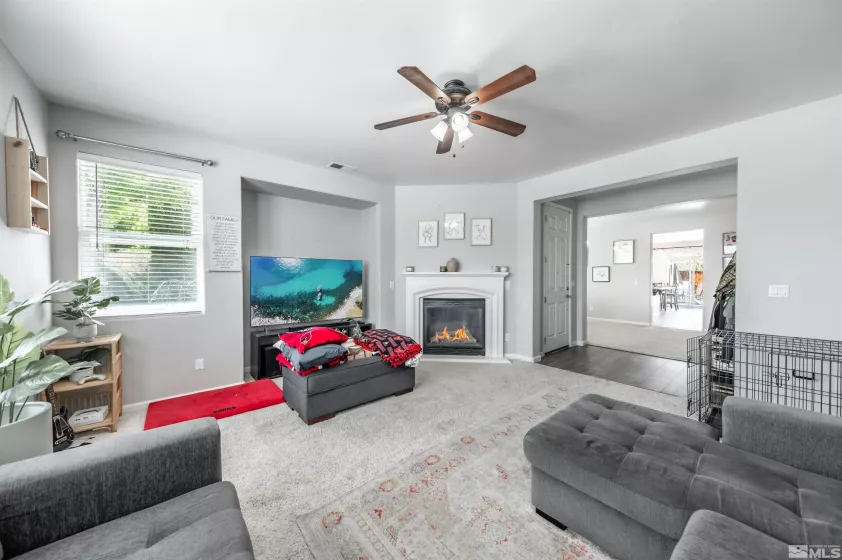 5441 Siltstone, Sparks, Nevada 89436, 3 Bedrooms Bedrooms, ,2 BathroomsBathrooms,Residential,Residential,Siltstone,250006216