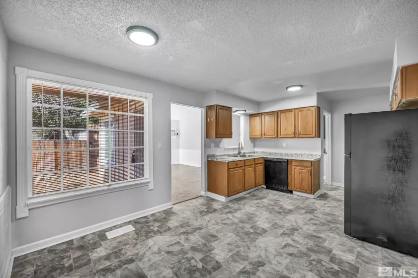 6735 Peppermint, Reno, Nevada 89506, 3 Bedrooms Bedrooms, ,2 BathroomsBathrooms,Residential,Residential,Peppermint,250005038