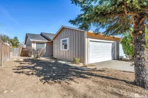 6735 Peppermint, Reno, Nevada 89506, 3 Bedrooms Bedrooms, ,2 BathroomsBathrooms,Residential,Residential,Peppermint,250005038