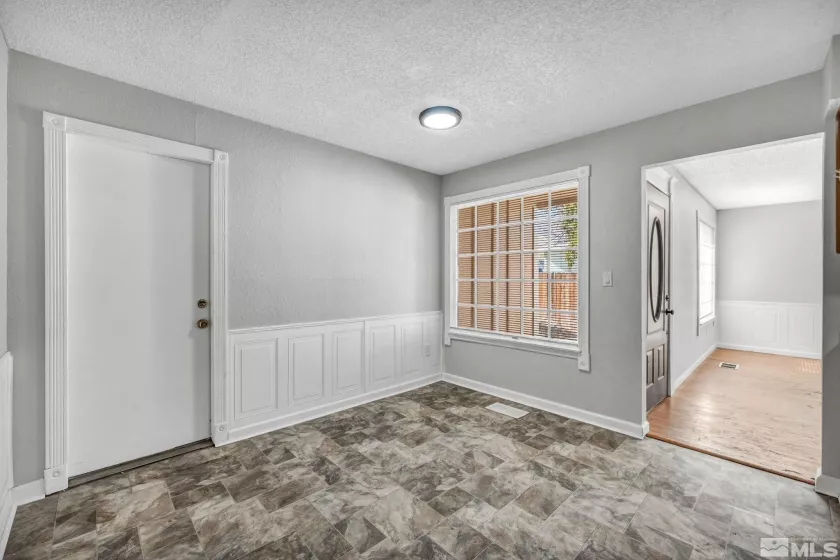6735 Peppermint, Reno, Nevada 89506, 3 Bedrooms Bedrooms, ,2 BathroomsBathrooms,Residential,Residential,Peppermint,250005038