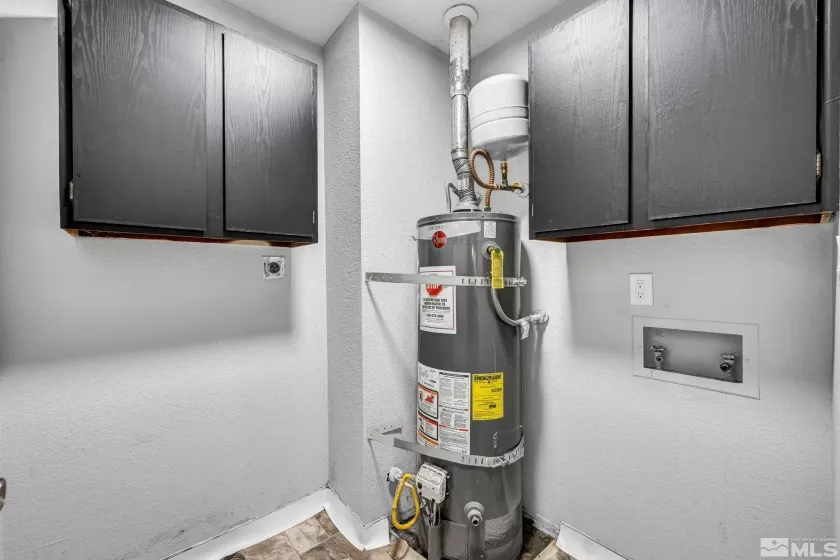 6735 Peppermint, Reno, Nevada 89506, 3 Bedrooms Bedrooms, ,2 BathroomsBathrooms,Residential,Residential,Peppermint,250005038