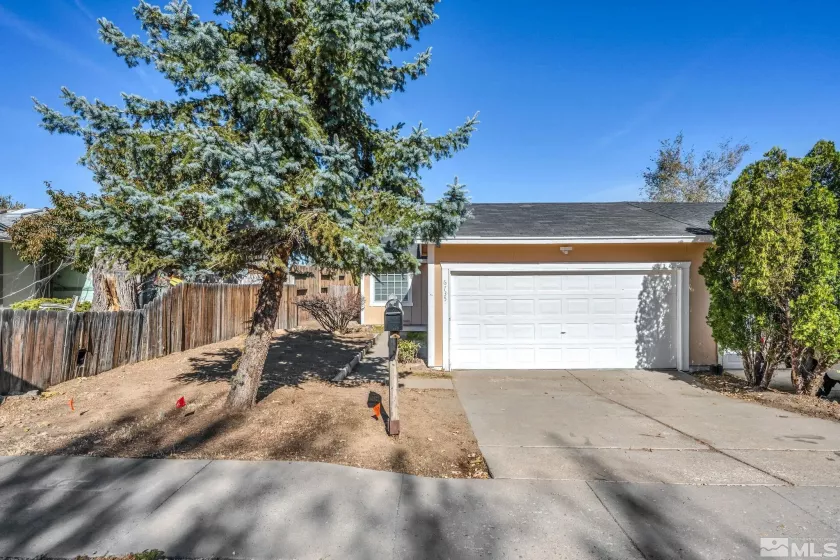 6735 Peppermint, Reno, Nevada 89506, 3 Bedrooms Bedrooms, ,2 BathroomsBathrooms,Residential,Residential,Peppermint,250005038