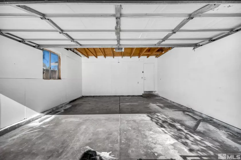 6735 Peppermint, Reno, Nevada 89506, 3 Bedrooms Bedrooms, ,2 BathroomsBathrooms,Residential,Residential,Peppermint,250005038
