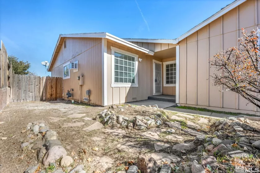 6735 Peppermint, Reno, Nevada 89506, 3 Bedrooms Bedrooms, ,2 BathroomsBathrooms,Residential,Residential,Peppermint,250005038