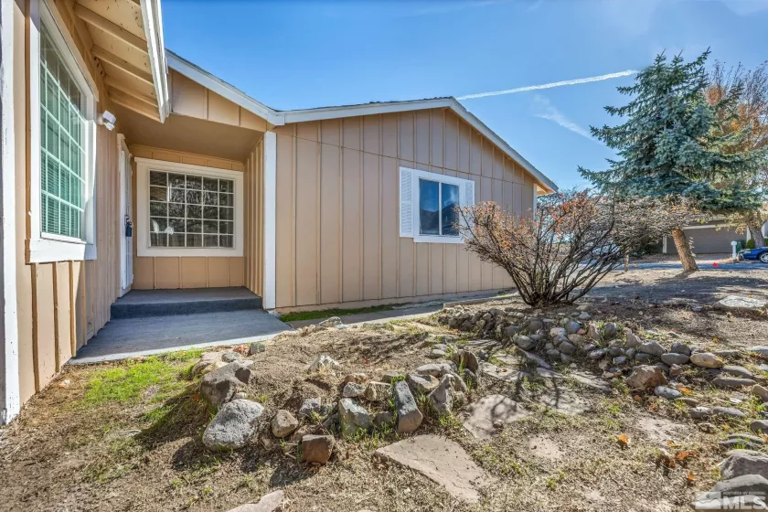 6735 Peppermint, Reno, Nevada 89506, 3 Bedrooms Bedrooms, ,2 BathroomsBathrooms,Residential,Residential,Peppermint,250005038