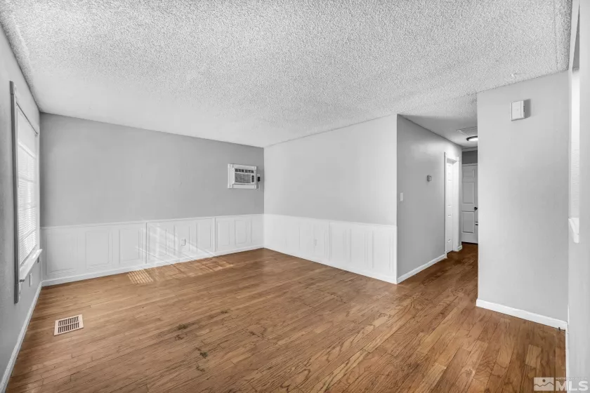 6735 Peppermint, Reno, Nevada 89506, 3 Bedrooms Bedrooms, ,2 BathroomsBathrooms,Residential,Residential,Peppermint,250005038