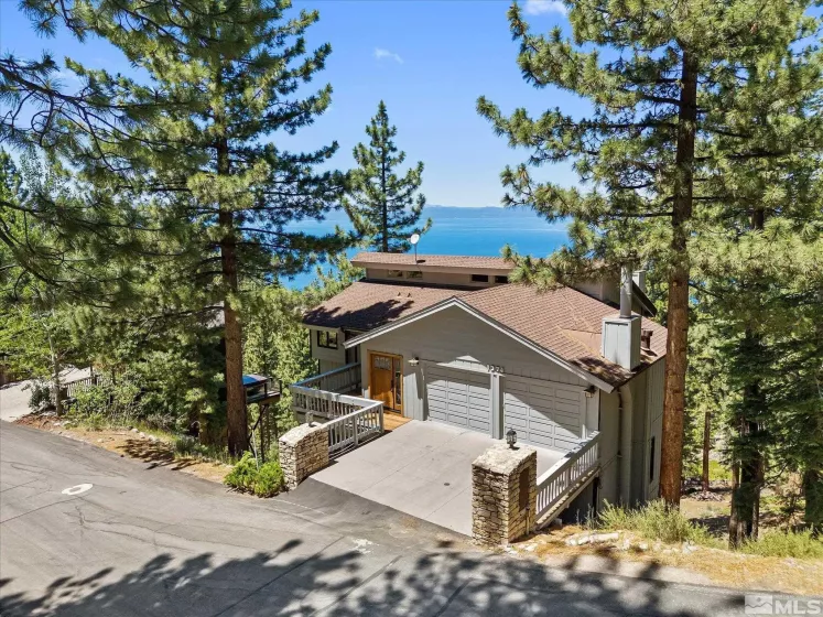 1374 Winding, Glenbrook, Nevada 89413, 4 Bedrooms Bedrooms, ,5 BathroomsBathrooms,Residential,Residential,Winding,250004730
