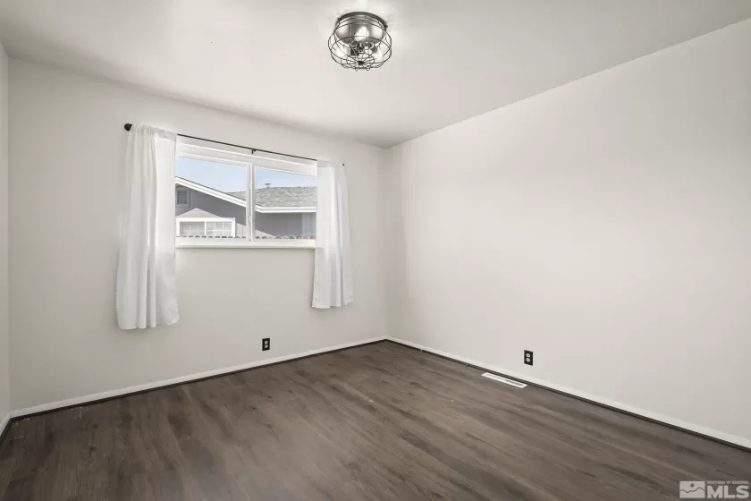 690 Russell, Fallon, Nevada 89406, 3 Bedrooms Bedrooms, ,2 BathroomsBathrooms,Residential,Residential,Russell,250004587