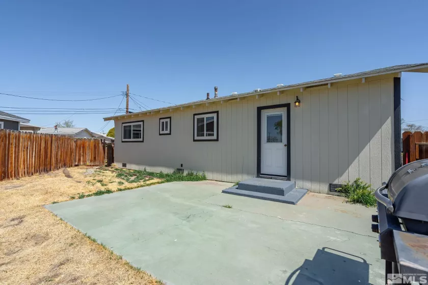 690 Russell, Fallon, Nevada 89406, 3 Bedrooms Bedrooms, ,2 BathroomsBathrooms,Residential,Residential,Russell,250004587