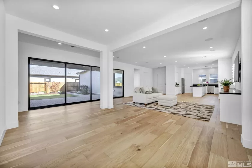 2277 White Clay, Reno, Nevada 89521, 2 Bedrooms Bedrooms, ,3 BathroomsBathrooms,Residential,Residential,White Clay,250004444