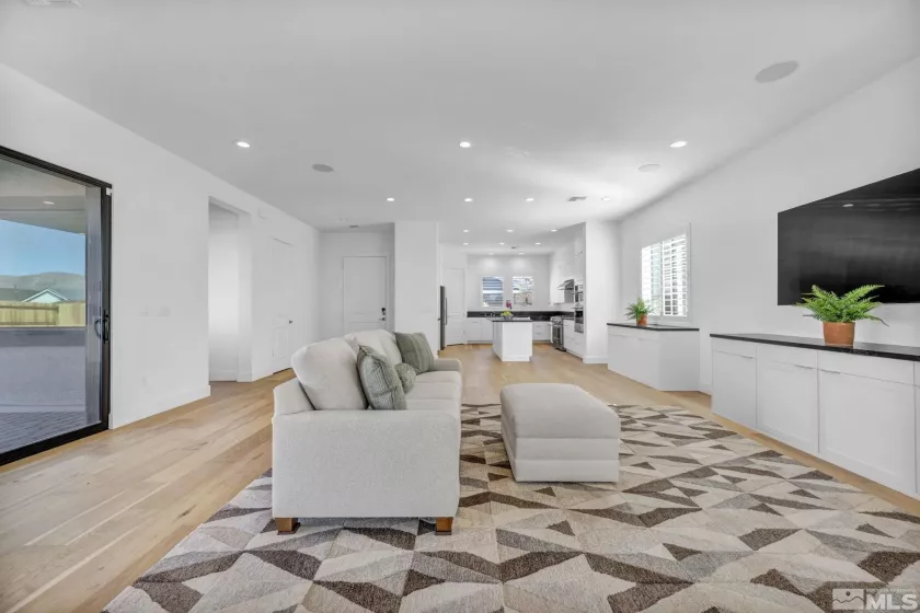 2277 White Clay, Reno, Nevada 89521, 2 Bedrooms Bedrooms, ,3 BathroomsBathrooms,Residential,Residential,White Clay,250004444
