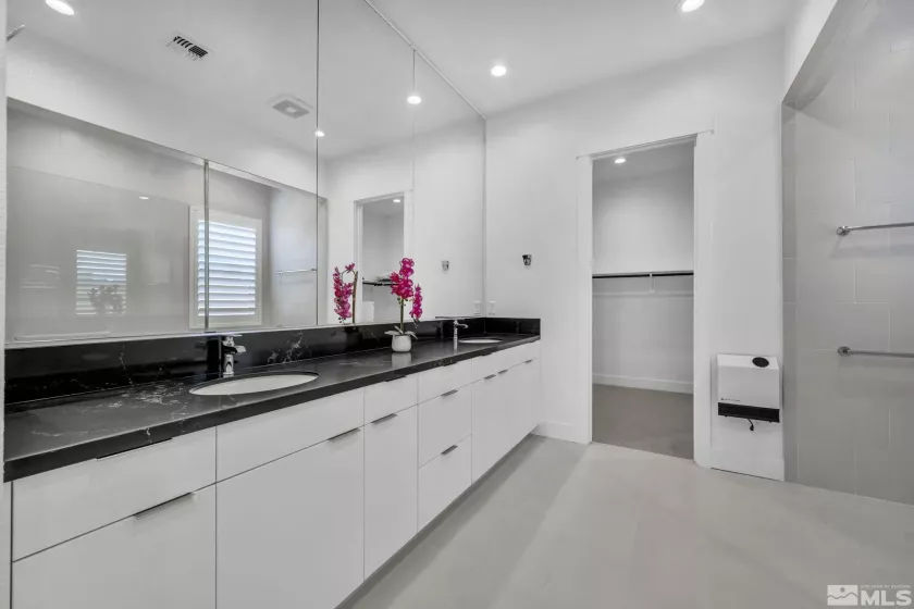 2277 White Clay, Reno, Nevada 89521, 2 Bedrooms Bedrooms, ,3 BathroomsBathrooms,Residential,Residential,White Clay,250004444