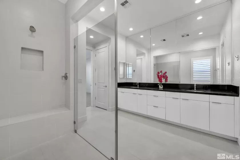 2277 White Clay, Reno, Nevada 89521, 2 Bedrooms Bedrooms, ,3 BathroomsBathrooms,Residential,Residential,White Clay,250004444