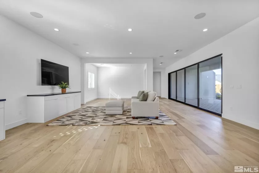 2277 White Clay, Reno, Nevada 89521, 2 Bedrooms Bedrooms, ,3 BathroomsBathrooms,Residential,Residential,White Clay,250004444