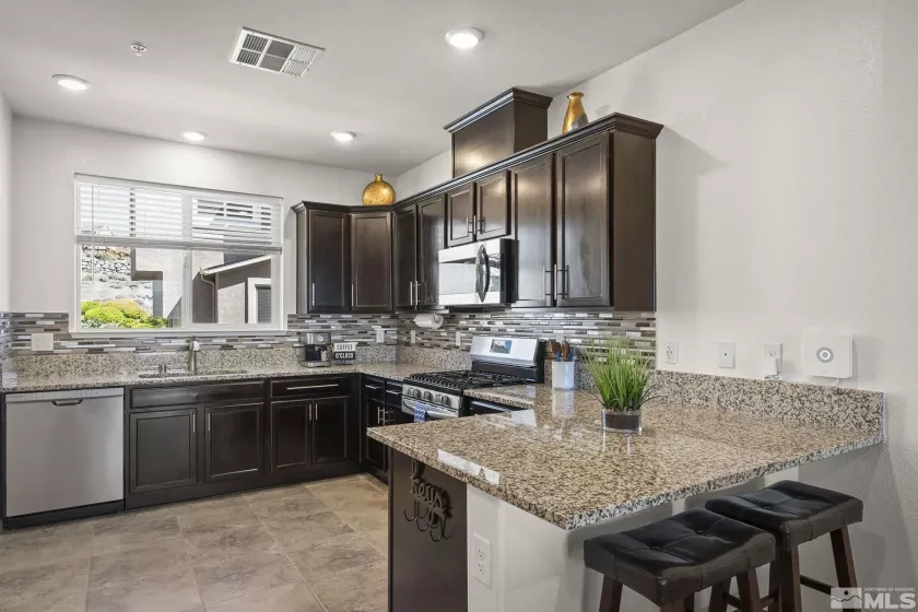 3177 Sterling, Sparks, Nevada 89431, 2 Bedrooms Bedrooms, ,3 BathroomsBathrooms,Residential,Residential,Sterling,250006191