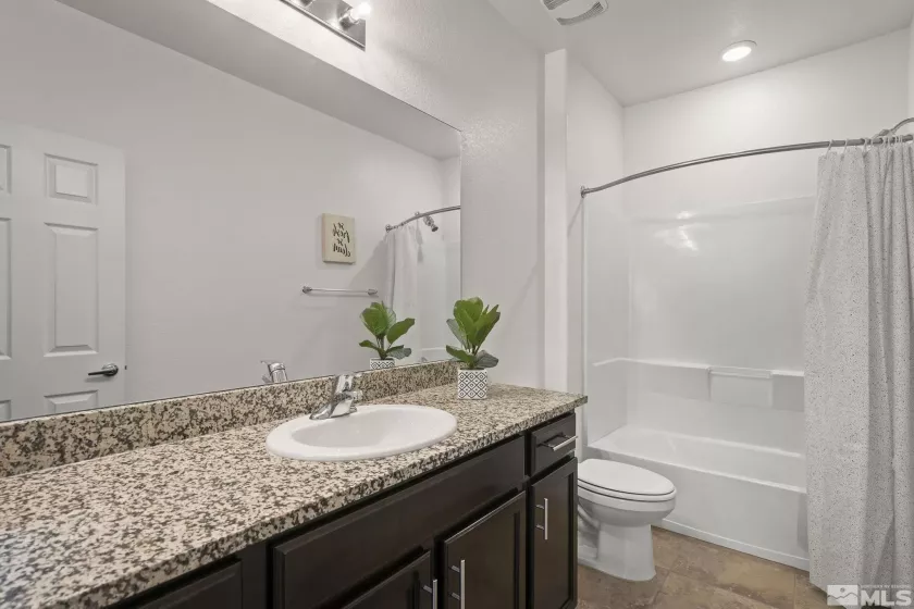 3177 Sterling, Sparks, Nevada 89431, 2 Bedrooms Bedrooms, ,3 BathroomsBathrooms,Residential,Residential,Sterling,250006191