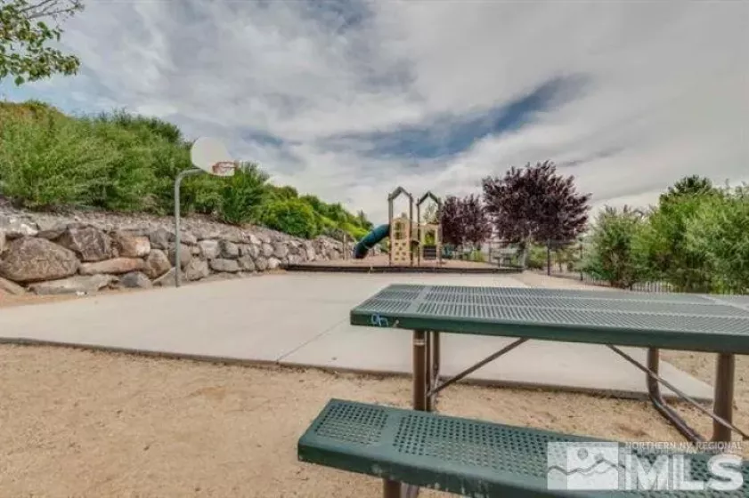 3177 Sterling, Sparks, Nevada 89431, 2 Bedrooms Bedrooms, ,3 BathroomsBathrooms,Residential,Residential,Sterling,250006191