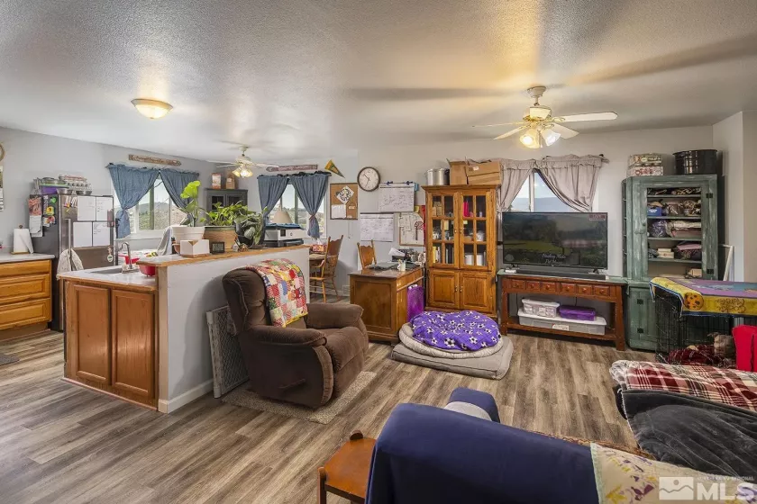 3600 Sun Cloud, Reno, Nevada 89506, 4 Bedrooms Bedrooms, ,3 BathroomsBathrooms,Residential,Residential,Sun Cloud,240012218