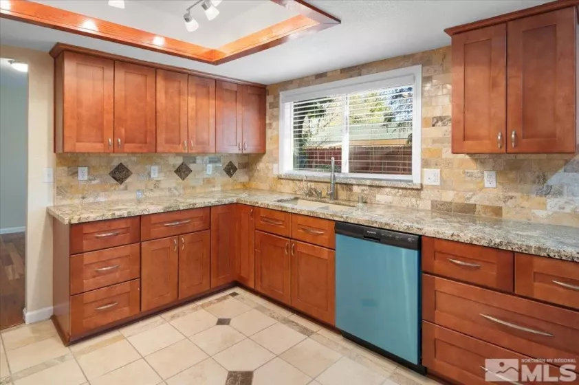 4550 Noche, Reno, Nevada 89502, 4 Bedrooms Bedrooms, ,3 BathroomsBathrooms,Residential,Residential,Noche,240012456