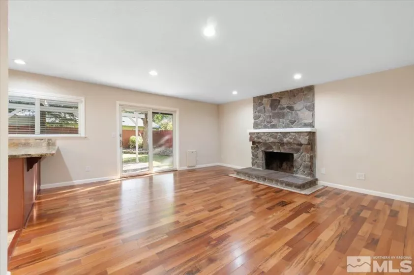 4550 Noche, Reno, Nevada 89502, 4 Bedrooms Bedrooms, ,3 BathroomsBathrooms,Residential,Residential,Noche,240012456