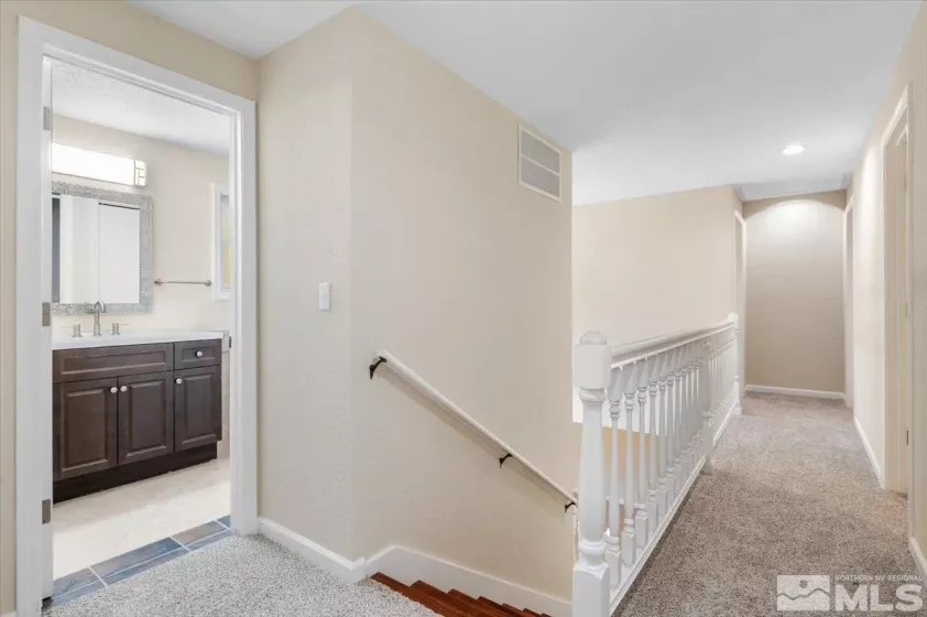 4550 Noche, Reno, Nevada 89502, 4 Bedrooms Bedrooms, ,3 BathroomsBathrooms,Residential,Residential,Noche,240012456