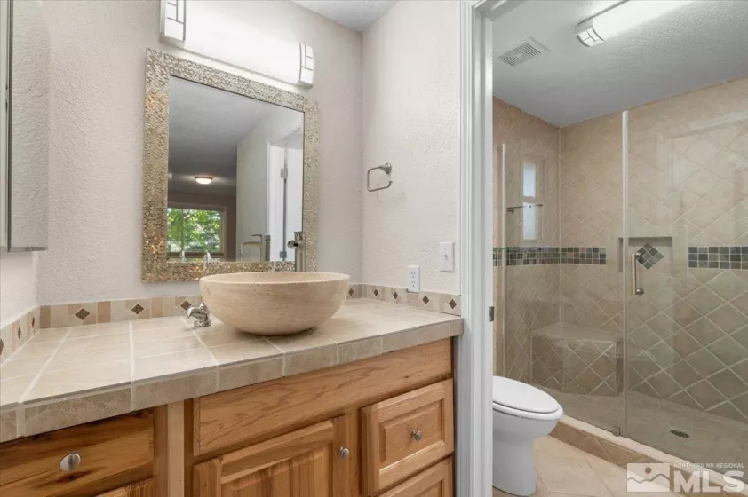 4550 Noche, Reno, Nevada 89502, 4 Bedrooms Bedrooms, ,3 BathroomsBathrooms,Residential,Residential,Noche,240012456