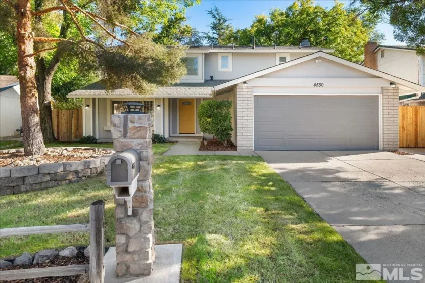 4550 Noche, Reno, Nevada 89502, 4 Bedrooms Bedrooms, ,3 BathroomsBathrooms,Residential,Residential,Noche,240012456