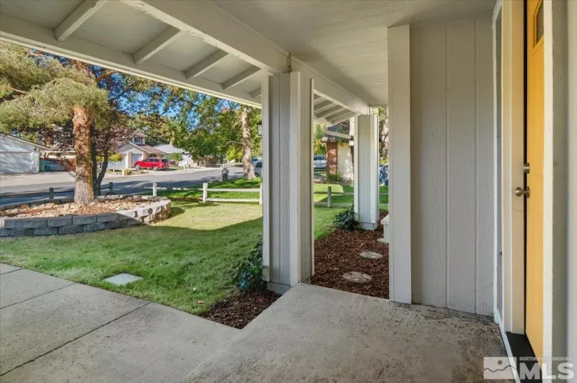 4550 Noche, Reno, Nevada 89502, 4 Bedrooms Bedrooms, ,3 BathroomsBathrooms,Residential,Residential,Noche,240012456