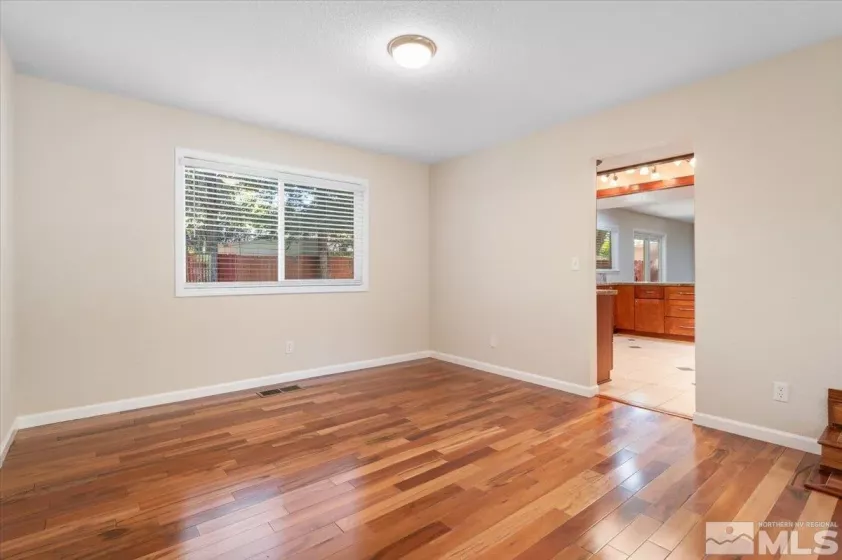 4550 Noche, Reno, Nevada 89502, 4 Bedrooms Bedrooms, ,3 BathroomsBathrooms,Residential,Residential,Noche,240012456
