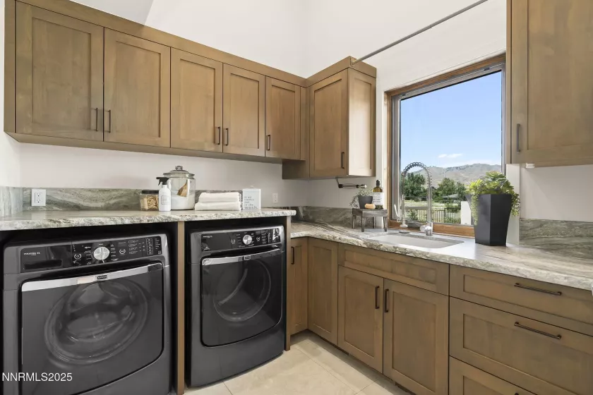 2255 Warrior, Reno, Nevada 89523, 5 Bedrooms Bedrooms, ,6 BathroomsBathrooms,Residential,Residential,Warrior,240011382
