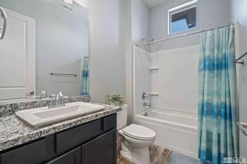 698 Raptor, Fernley, Nevada 89408, 3 Bedrooms Bedrooms, ,3 BathroomsBathrooms,Residential,Residential,Raptor,240013162