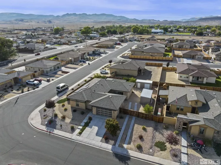 698 Raptor, Fernley, Nevada 89408, 3 Bedrooms Bedrooms, ,3 BathroomsBathrooms,Residential,Residential,Raptor,240013162