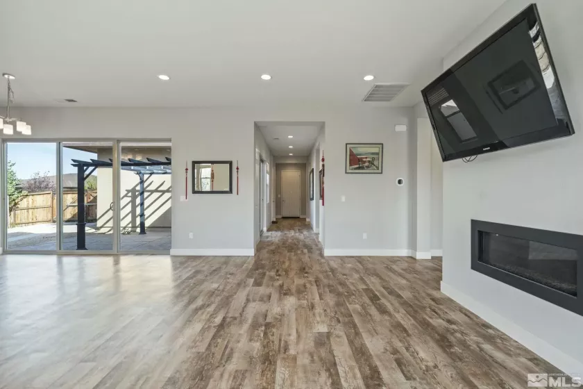 698 Raptor, Fernley, Nevada 89408, 3 Bedrooms Bedrooms, ,3 BathroomsBathrooms,Residential,Residential,Raptor,240013162
