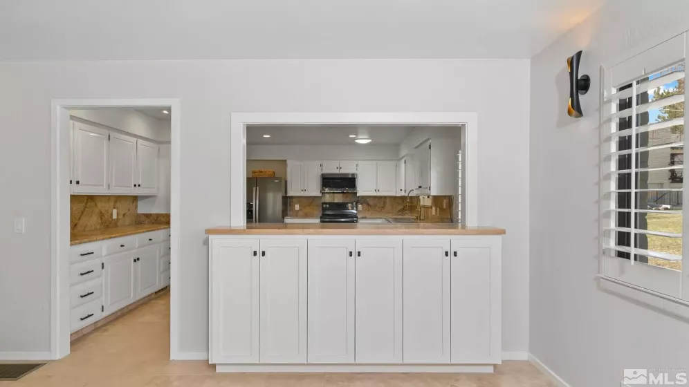 4947 Lakeridge, Reno, Nevada 89509, 4 Bedrooms Bedrooms, ,4 BathroomsBathrooms,Residential,Residential,Lakeridge,250004341