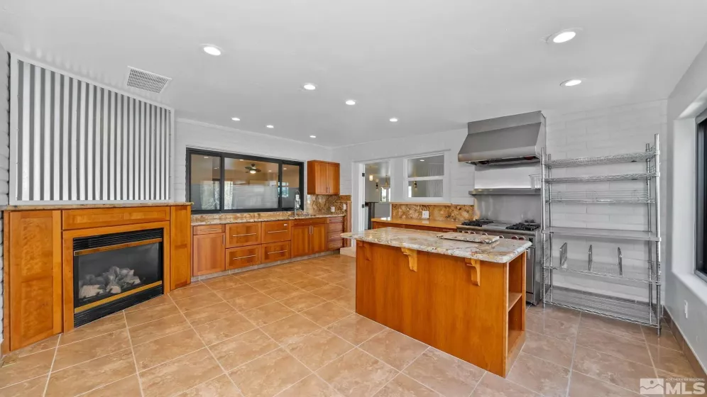 4947 Lakeridge, Reno, Nevada 89509, 4 Bedrooms Bedrooms, ,4 BathroomsBathrooms,Residential,Residential,Lakeridge,250004341