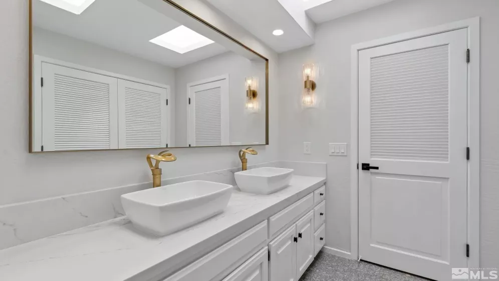 4947 Lakeridge, Reno, Nevada 89509, 4 Bedrooms Bedrooms, ,4 BathroomsBathrooms,Residential,Residential,Lakeridge,250004341